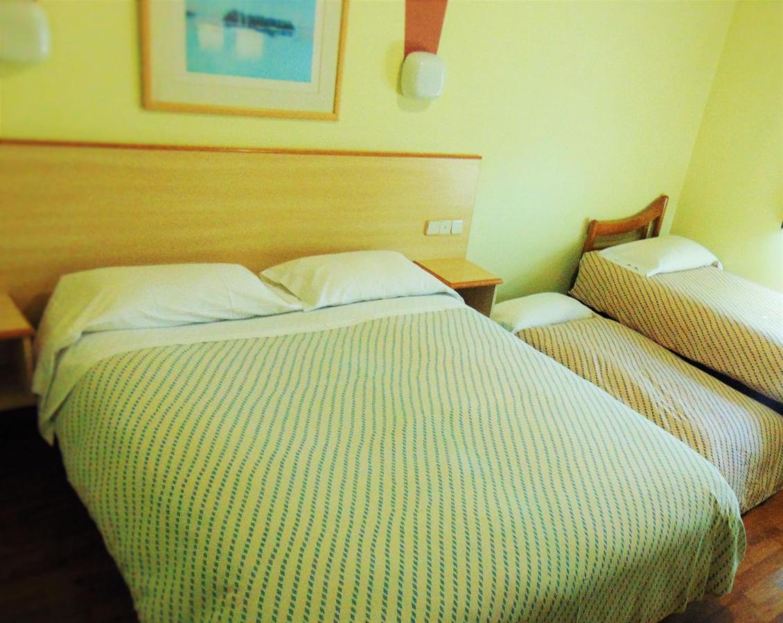 Hotel Aragon La Puebla De Alfinden Экстерьер фото